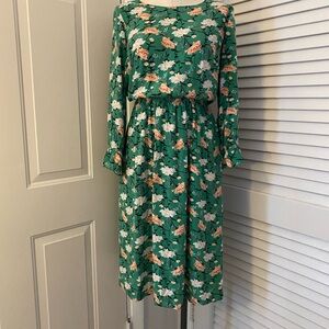 Old Navy Green Floral Long Sleeve Dress- Size Medium